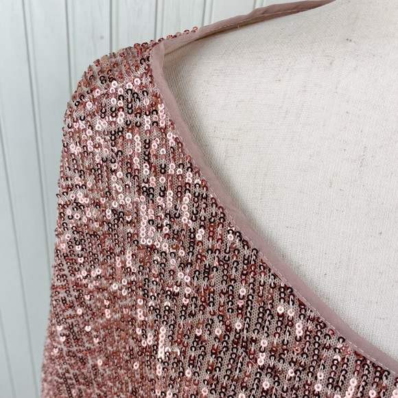 NEW Torrid Sequined Bolero Shrug Champagne Rose Gold Women's Plus Size One Size - Picture 4 of 10